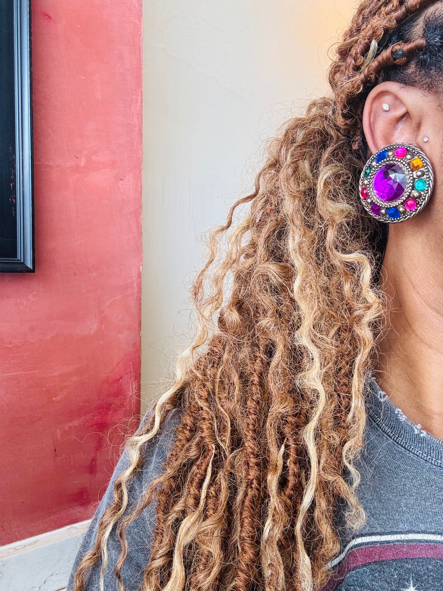 VINTAGE JEWELED ROUND CLIP-ON EARRINGS