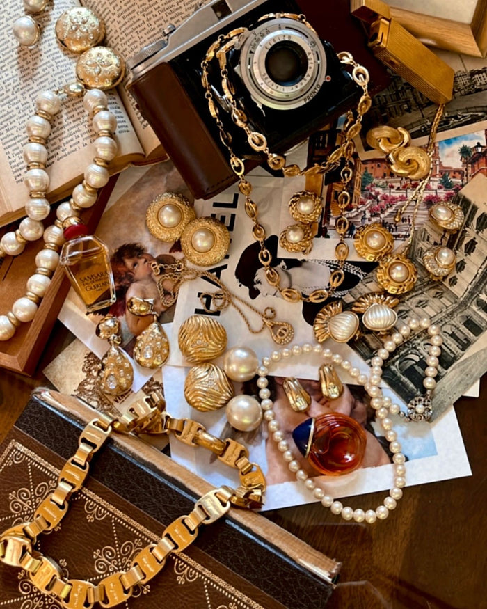 TAI’S VINTAGE CORNER