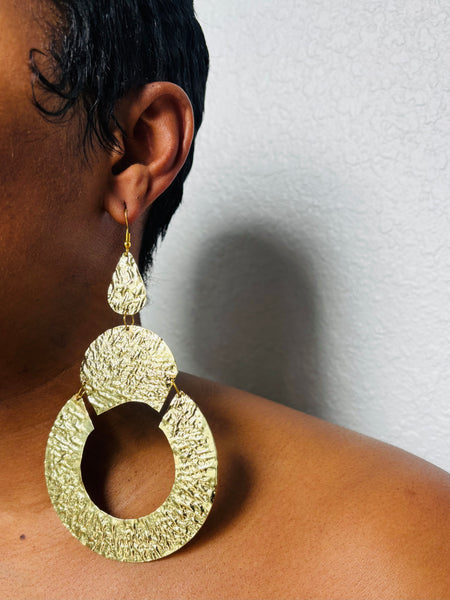 STATEMENT DROP EARRINGS