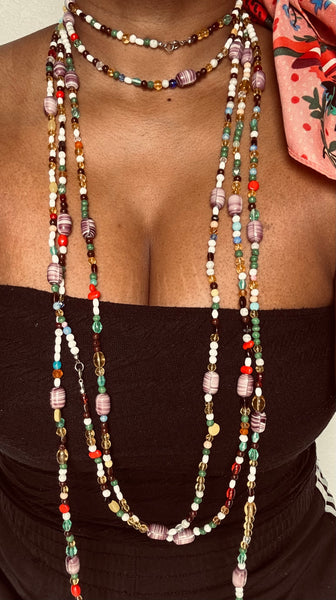 VINTAGE END OF DAY GLASS BEAD NECKLACE