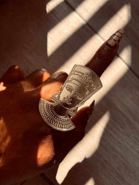 MIRRORED NEFERTITI RING