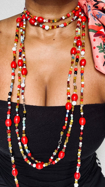 VINTAGE END OF DAY GLASS BEAD NECKLACE