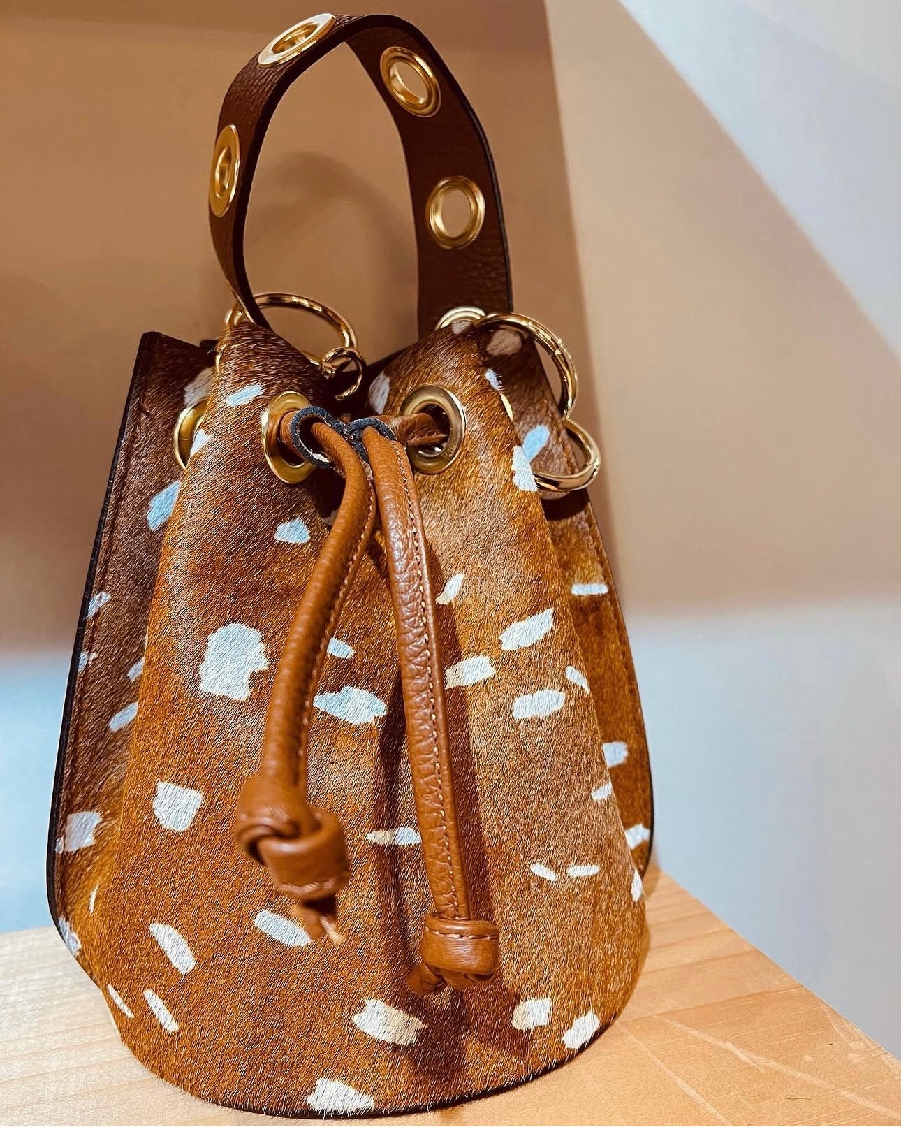 MEAGEN BUCKET BAG