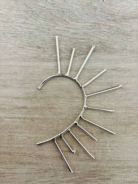 ABSTRACT SPIKE EAR CUFF